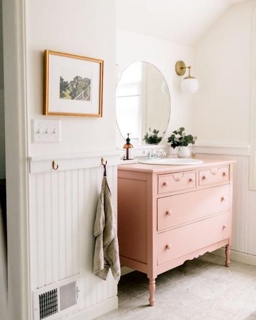 Старая плитка в ванной. Старая советская плитка на кухне выглядит уныло и раздражает, а снять ее никак нельзя, что делать при таком раскладе 01 Старая плитка в ванной. Старая советская плитка на кухне выглядит уныло и раздражает, а снять ее никак нельзя, что делать при таком раскладе 01