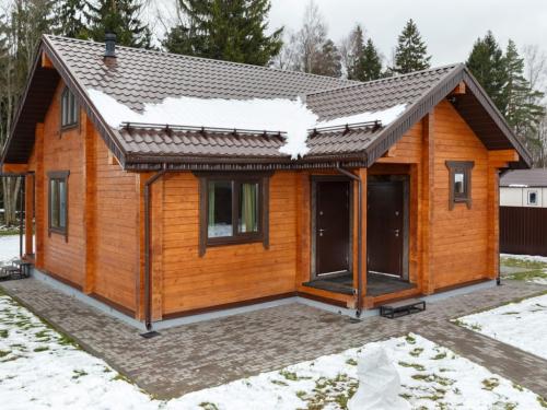 Дом из профилированного бруса недостатки. Дома из профилированного бруса: преимущества и недостатки