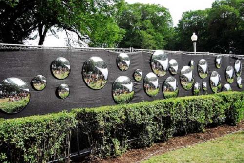 Какие креативные идей можно использовать для украшения ограды на даче. 35 идей для украшения забора