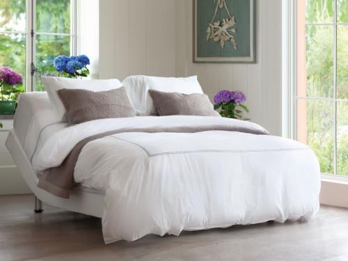 Кровать с электроприводом для спальни. Кровати с электроприводом для дома: описание и основные критерии выбора