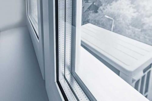 Почему потеют пластиковые окна между стеклами. Почему стеклопакет потеет внутри между стеклами