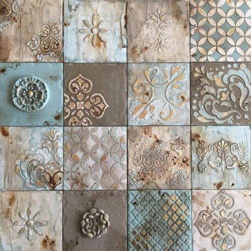 Декор кафельной плитки для ванной своими руками. Как обновить плитку в ванной не меняя ее и не снимая: пошаговая инструкция, наклейки, покраска, декор (140 фото)