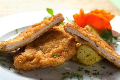 Сколько готовить отбивные. Как приготовить мягкие и сочные отбивные из свинины на сковороде