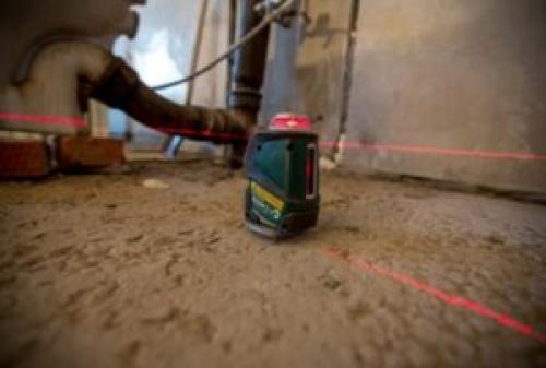 Как выполнить подготовительные работы перед ремонтом пола на кухне. Процесс выравнивания