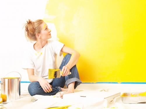 Можно ли стены красить частями. Почему нельзя красить стену в разных направлениях?