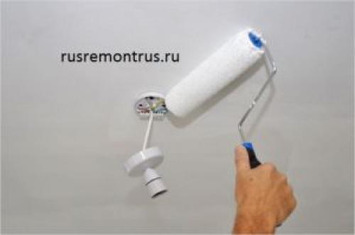 Когда наносить второй слой краски на потолок. Способы покраски