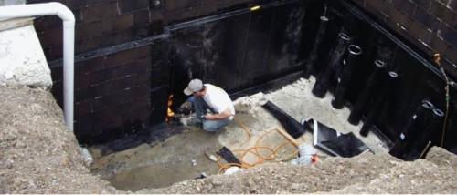 Почему потеет вытяжная труба в погребе. Как устранить конденсат и сырость в подвале или погребе