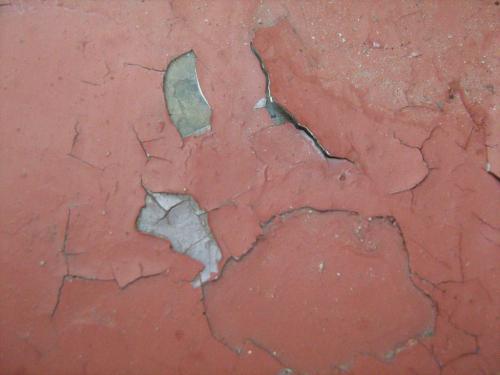 Крашу потолок отваливается. 5 причин почему водоэмульсионка отслаивается после покраски