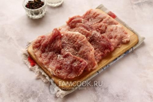 Как потушить отбивные после жарки. Пошаговый рецепт с фото
