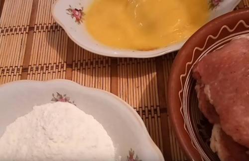 Мясо на отбивные, какая часть. Отбивные из свинины на сковороде: 10 рецептов, как приготовить сочные и мягкие