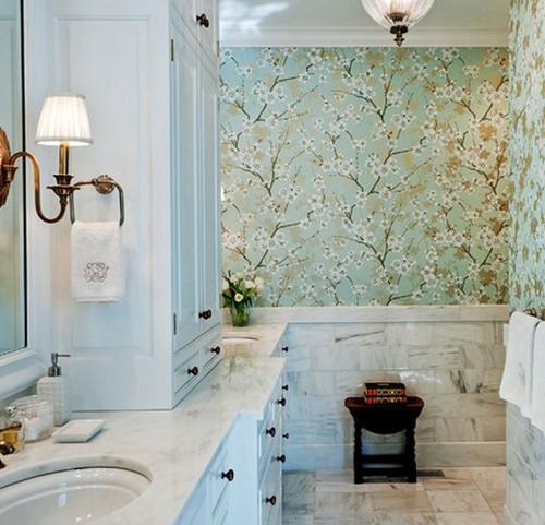 Какие обои лучше выбрать для ванной комнаты. №3. Виниловые обои для ванной: преимущества и поклейка