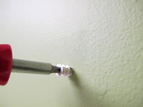 Что делать если известь не пристает к стене. Монтажные работы