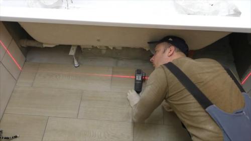 Экран из плитки под акриловую ванну. Экран для акриловой ванны