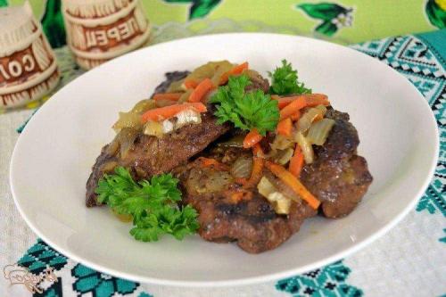 Как правильно разрезать и приготовить самый вкусный рецепт печени печень. Как приготовить свиную печень: 20 рецептов вкусных блюд