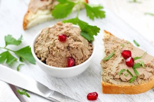 Какие блюда можно предложить к жареной печени с луком. Гарнир к куриной печени: 20 легких и вкусных рецептов