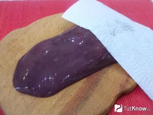 Список витаминов и минералов, которые содержится в говяжьей печени