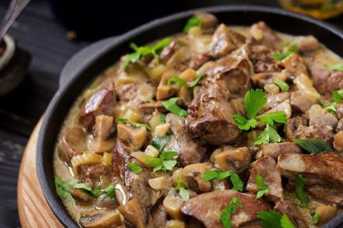 Как правильно разрезать и приготовить самый вкусный рецепт печени печень. Как приготовить свиную печень: 20 рецептов вкусных блюд