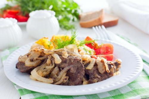 Какие ингредиенты помогают сделать говяжью печень мягкой