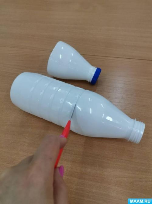 Какие инструменты можно использовать для изготовления цветов из пластиковых бутылок. Мастер-класс «Ромашка из пластиковых бутылок»