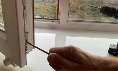Регулировка окон Rehau. Особенности пластиковых конструкций Rehau