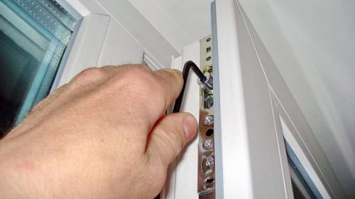 Как перевести окна в зимний режим. Как перевести пластиковые окна в зимний режим или летний