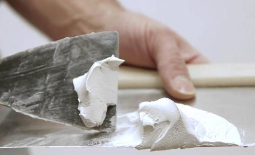 Как замешать шпаклевку без миксера. Как развести миксером