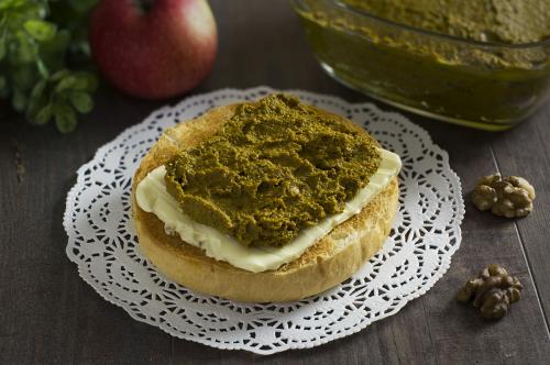 Как приготовить говяжью печень с орехами. Как приготовить печеночный паштет с яблоком и орехами — оригинальный рецепт паштета из говяжьей печени с пошаговыми фото