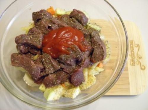 Как правильно готовить печень в духовке. Печень с овощами в духовке