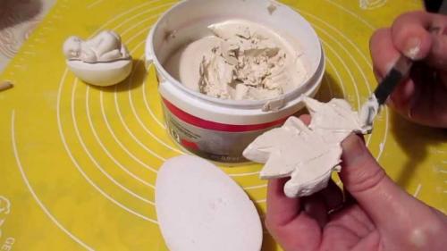 Какой гипс лучше для поделок. Как разводить гипс правильно