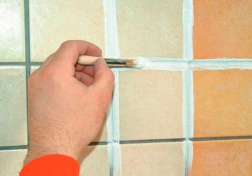 Вторая жизнь кафельной плитки. Как обновить старый кафель на кухне? Обзор способов