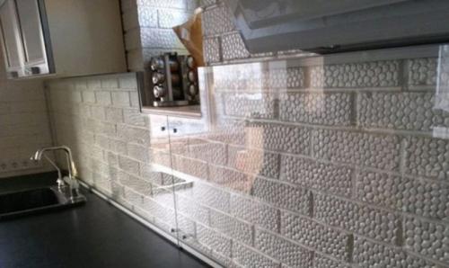 Декор на кафельную плитку. Скрыть старую отделку под новой