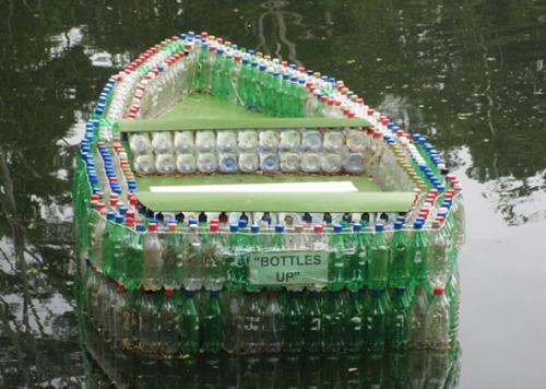 Какие бутылки можно использовать для создания оригинального садового декора. Идеи поделок для сада и огорода 2025 из пластиковых бутылок