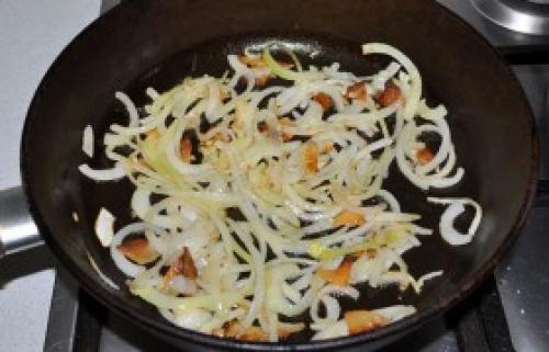 Вкусный рецепт говяжьей печени с сметаной и луком 15 Вкусный рецепт говяжьей печени с сметаной и луком 15