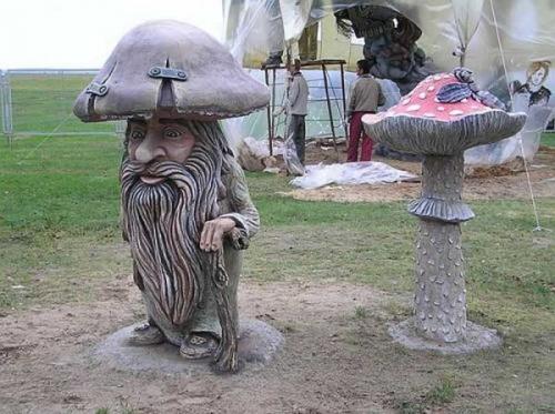 Какие инструменты и оборудование нужны для создания садового декора своими руками. Фигурки из цемента: чем хороши и как делать