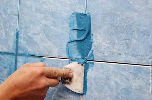 Как сделать плитку в ванну на стену своими руками. Как класть плитку