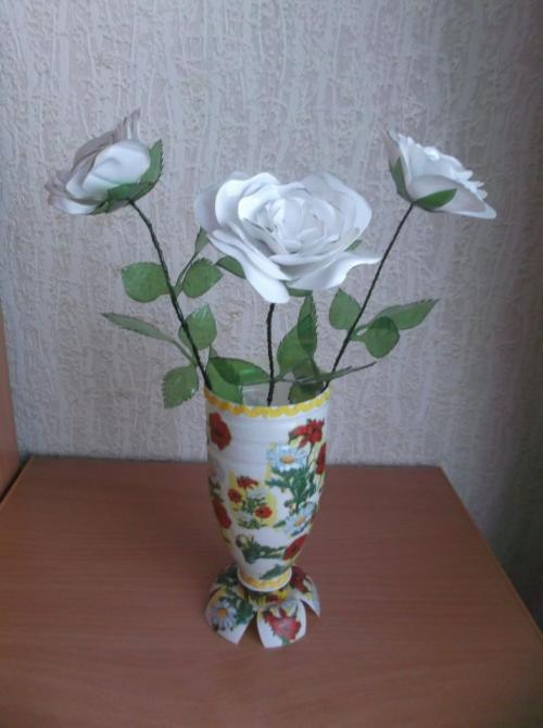Какие инструменты нужны для создания цветов из пластиковой бутылки. Цветы из пластиковых бутылок: делаем для дачи, сада и огорода по инструкции для начинающих, фото обзор лучших идей