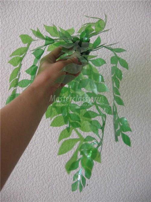 Создание вьющихся цветов из пластиковых бутылок: простые инструкции для домашнего сада 11