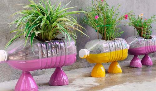 Какие типы растений лучше всего использовать для создания вьющихся цветов из пластиковых бутылок. Подвесная клумба для цветов из пластиковых бутылок