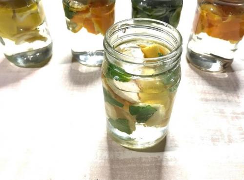 Как помыть виниловые обои на кухне и в комнате. Какие средства используются для мытья обоев 06