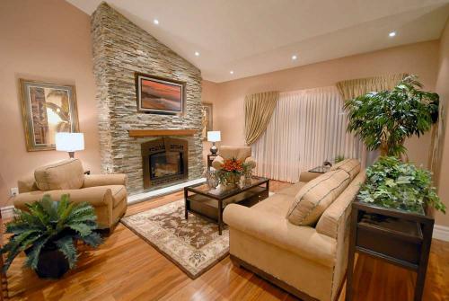 Сочетание цветов в интерьере с бежевым. Бежевый цвет и его сочетания в интерьере