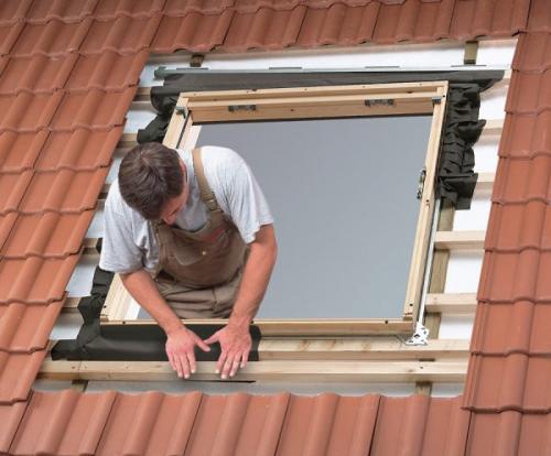 Как правильно монтировать пластиковое окно на крышу. Установка мансардного окна своими руками