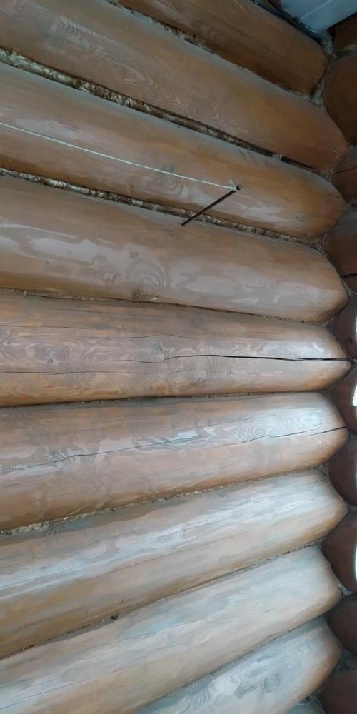 Можно ли закрыть щели в деревянном доме своими руками без привлечения специалистов. Посоветуйте, чем заделать межвенцовые щели в бревенчатом доме?