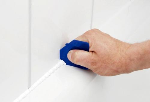 Какие инструменты необходимы для создания аккуратного силиконового шва. Разновидности шпателей