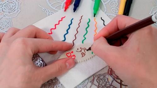 От жира до фломастеров. Кондитерские лайфхаки: пищевые фломастеры своими руками