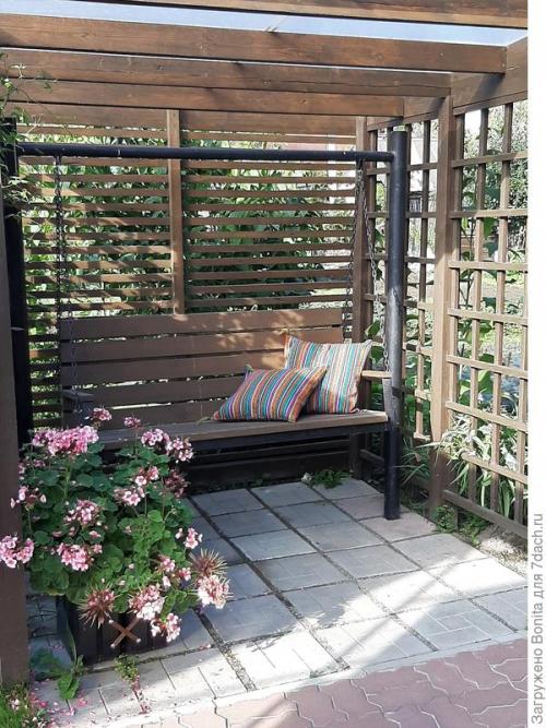 Как улучшить внешний вид готовых заборных секций из деревянного штакетника. Новая жизнь старого штакетника (как мы применили его с пользой для дачи)