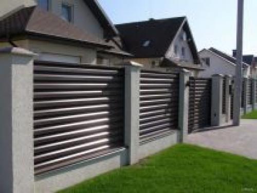 Как выровнять заборо из дерева. Подготовка необходимых материалов и инструментов