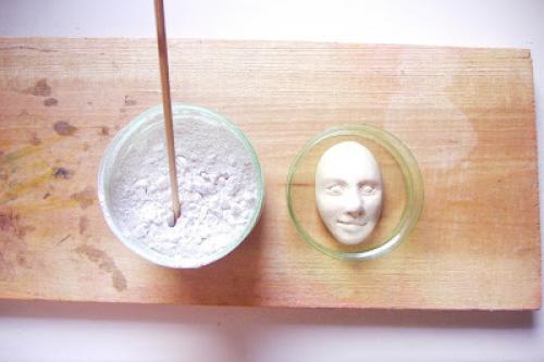 Как правильно снять форму с застывшего гипса. Как я снимаю гипсовые формы