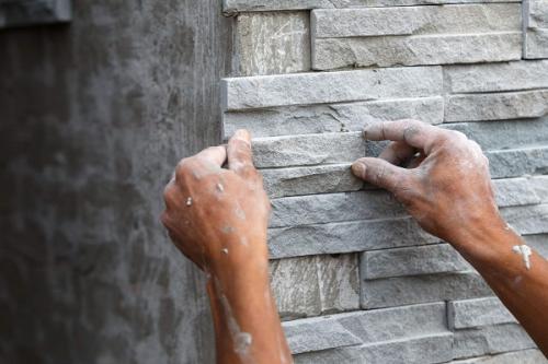 Какой уход необходим для декоративного камня после его установки. Особенности ухода за декоративным фасадным камнем