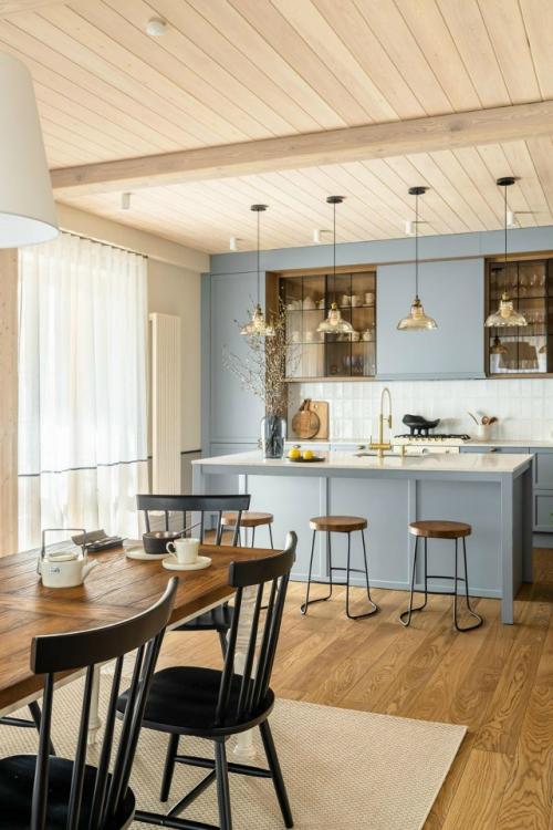 Новая жизнь деревянного дома в Подмосковье - пример бережного обновления без утраты характера. 04