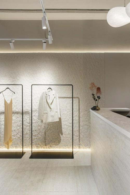 Камень как главный акцент: шоурум Blanco в Краснодаре. 01